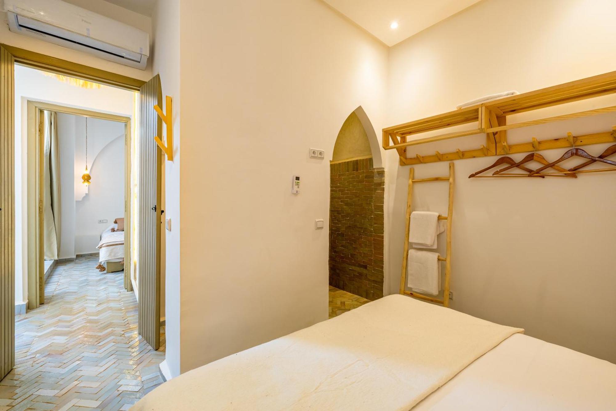 Riad Zahra Bed And Breakfast Маракеш Екстериор снимка