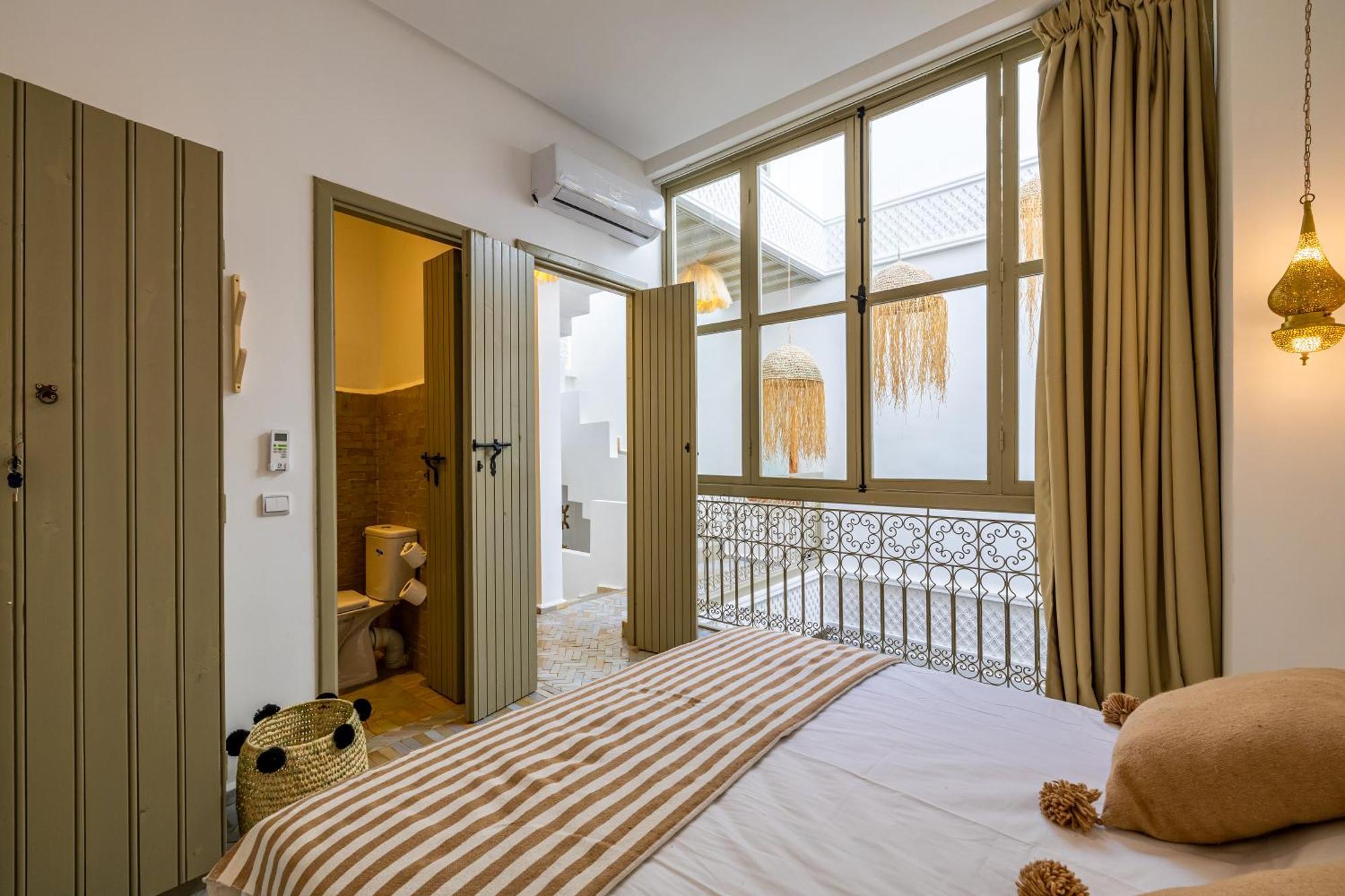 Riad Zahra Bed And Breakfast Маракеш Екстериор снимка