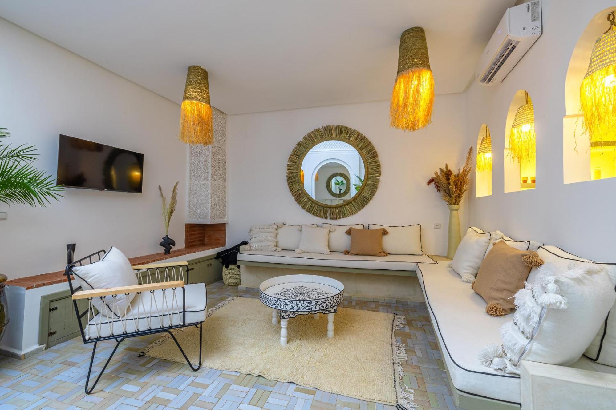 Riad Zahra Bed And Breakfast Маракеш Екстериор снимка